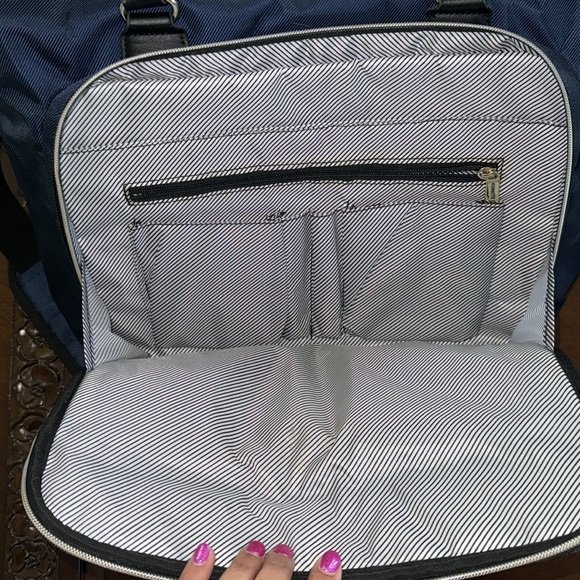 Kenneth Cole Reaction Laptop & Business Tote - Picture 5 of 6